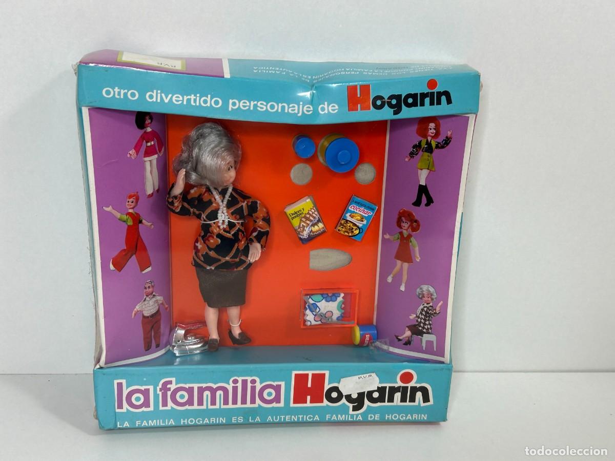 Mu&ntilde;ecas espa&ntilde;olas modernas: FAMILIA HOGARIN ABUELA CON SU CAJA