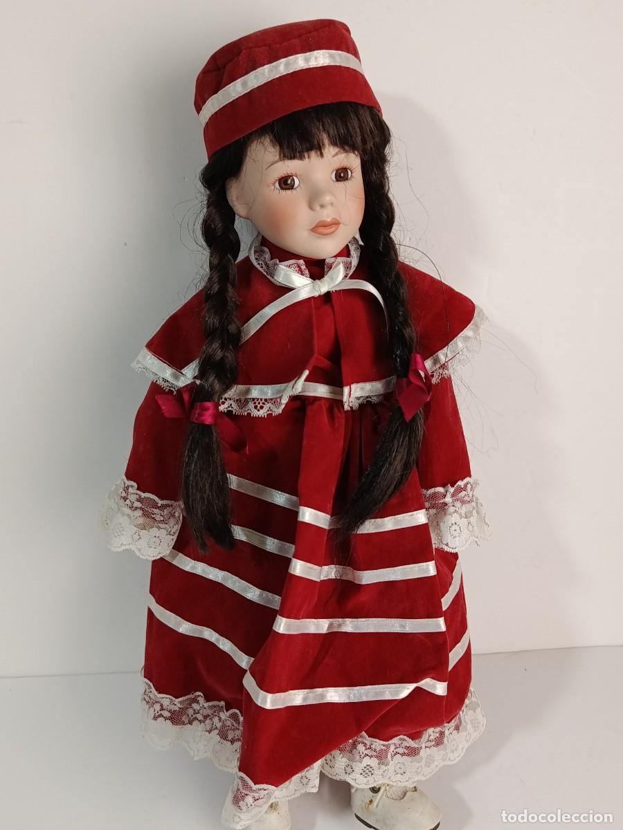 Mu&ntilde;ecas espa&ntilde;olas modernas: MU&Ntilde;ECA DE PORCELANA ASSIQUE LAURA.42 cm