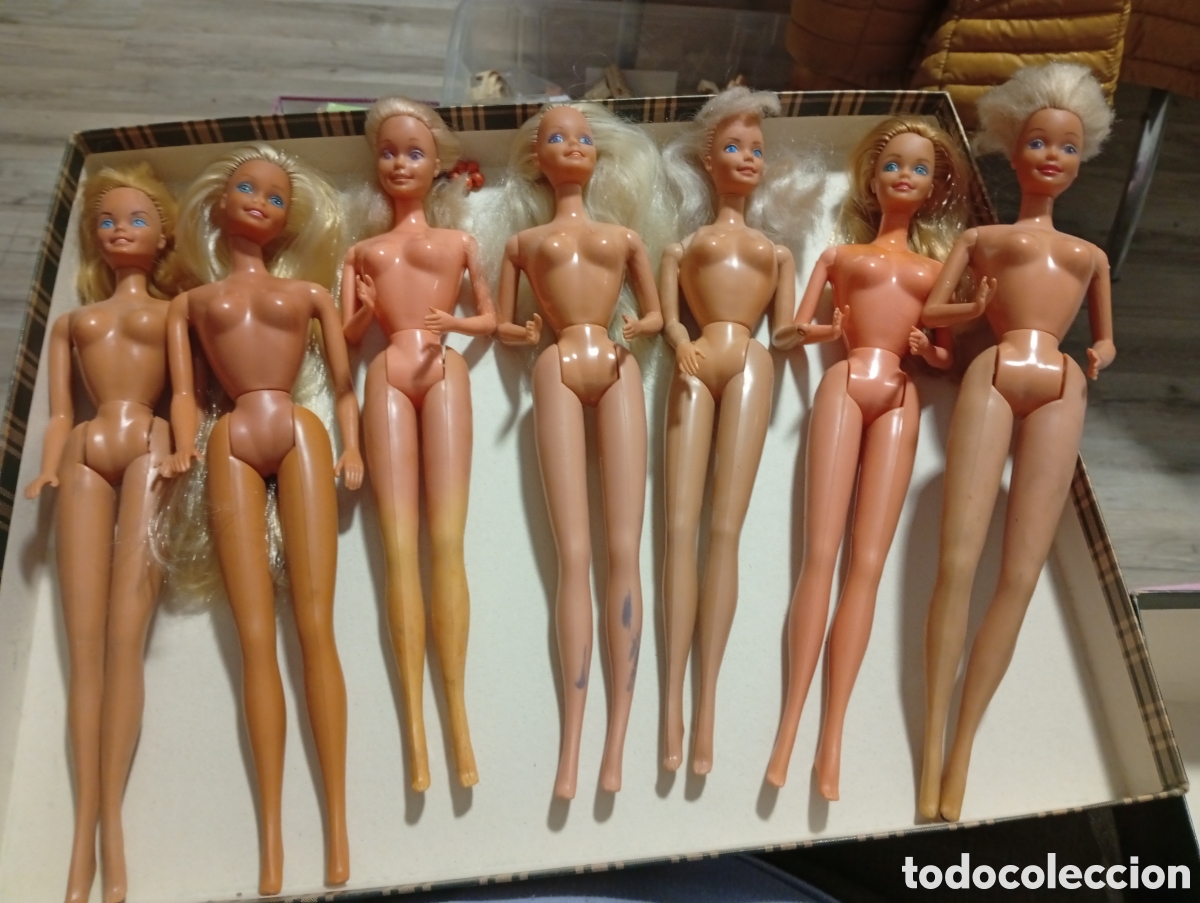 Mu&ntilde;ecas espa&ntilde;olas modernas: Barbies MATTEL congosto a una le falta una mano