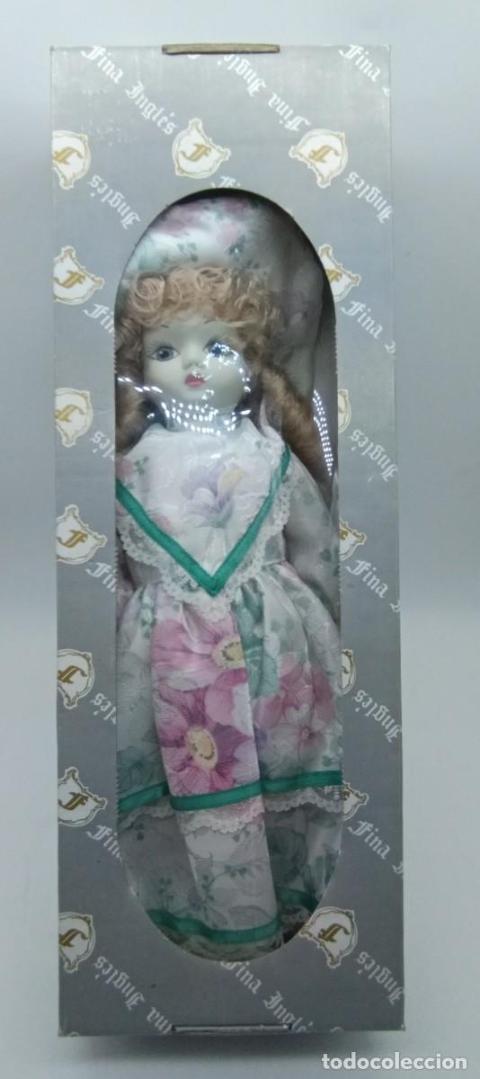 Mu&ntilde;ecas espa&ntilde;olas modernas: Mu&ntilde;eca de porcelana coleccionable vintage fabricada por Fina Ingles