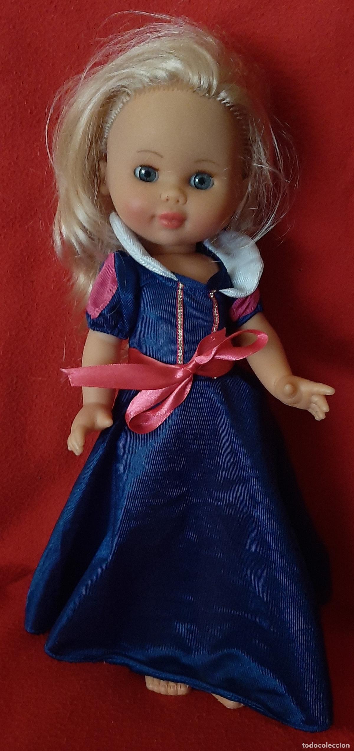 Mu&ntilde;ecas espa&ntilde;olas modernas: MU&Ntilde;ECA BB - TIPO NANCY BLANCA NIEVE - EN LA NUCA MADE HISPANIA - CORE ???