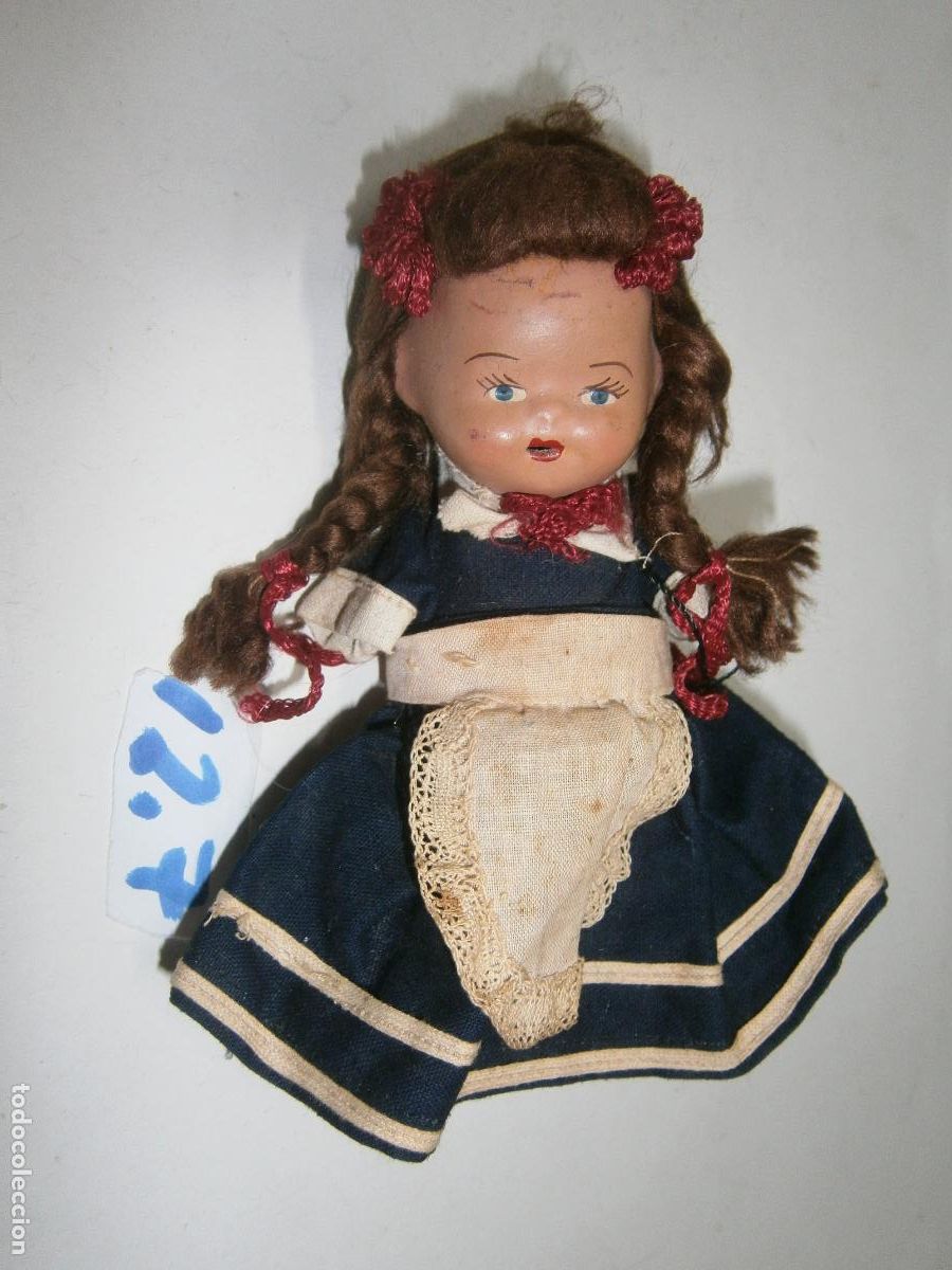 Mu&ntilde;ecas espa&ntilde;olas modernas: MU&Ntilde;ECA ANTIGUA ESTILO VINTAGE CON TRAJE