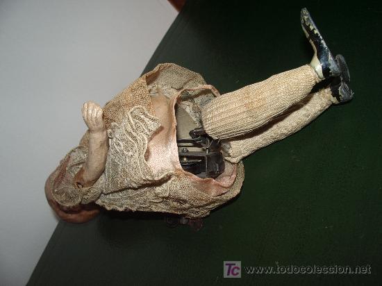 Mu&ntilde;ecas extranjeras: Antigua MU&Ntilde;ECA a CUERDA. - Foto 3