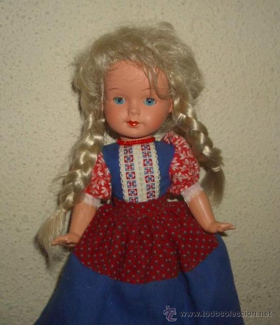 Mu&ntilde;ecas extranjeras: MU&Ntilde;ECA DE CELULOIDE VESTIDA DE HOLANDESA,A&Ntilde;OS 50 - Foto 2