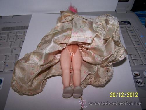 Mu&ntilde;ecas extranjeras: MU&Ntilde;ECA DE PLASTCO ANTIGUA - Foto 4