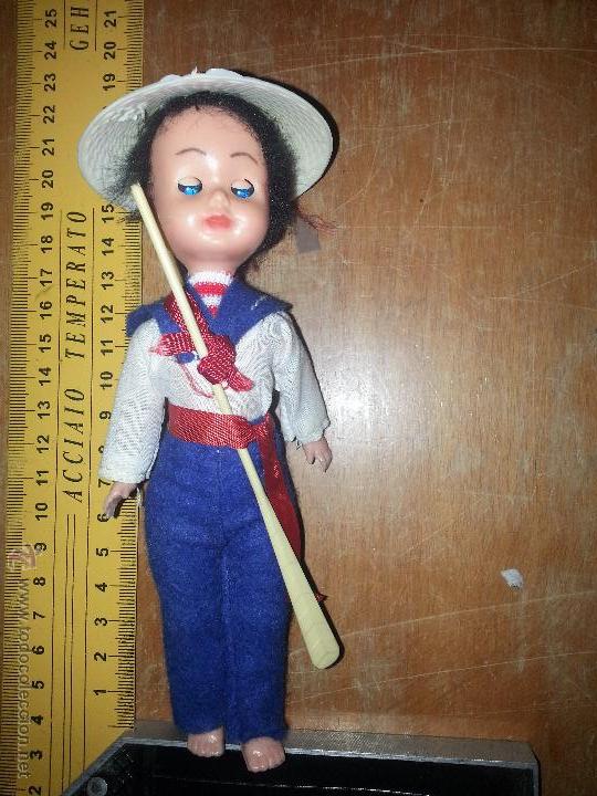 Mu&ntilde;ecas extranjeras: antiguo mu&ntilde;eco ojos moviles - Foto 1