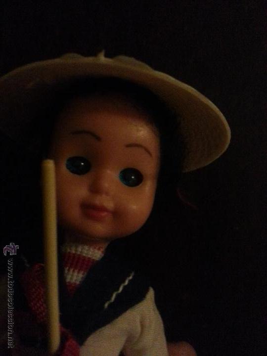 Mu&ntilde;ecas extranjeras: antiguo mu&ntilde;eco ojos moviles - Foto 2