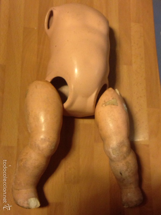 Mu&ntilde;ecas extranjeras: Cuerpo de mu&ntilde;eca y piernas - Foto 1