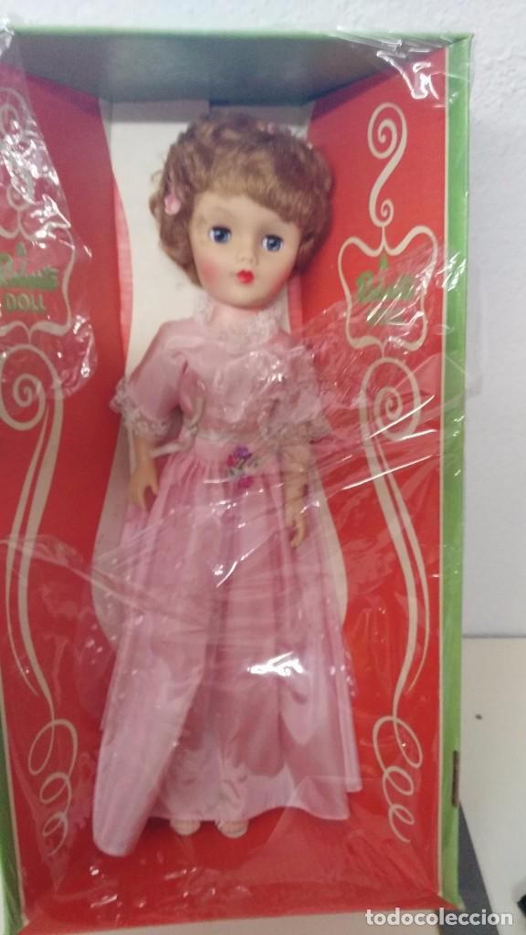 Mu&ntilde;ecas extranjeras: antigua mu&ntilde;eca en caja roberta doll - Foto 1