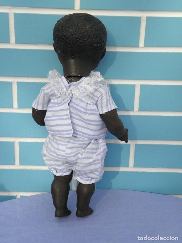 Mu&ntilde;ecas extranjeras: Mu&ntilde;eco beb&eacute; negro muy antiguo de 39 cm - Foto 4