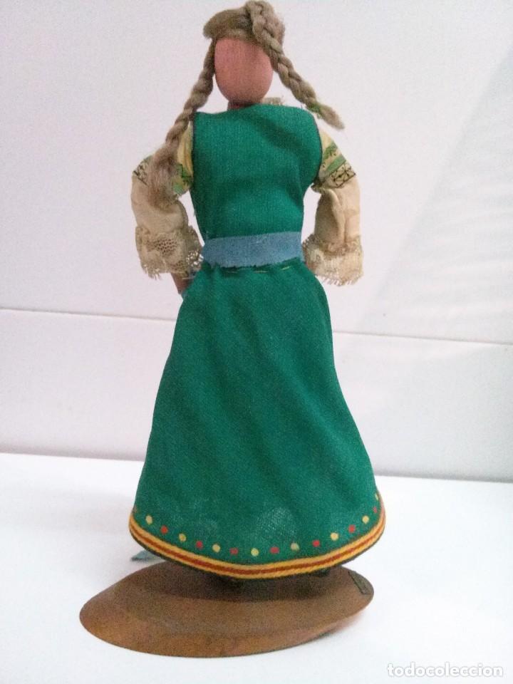 Mu&ntilde;ecas extranjeras: mu&ntilde;eca de alambre traje tradicional de bulgaria - Foto 4