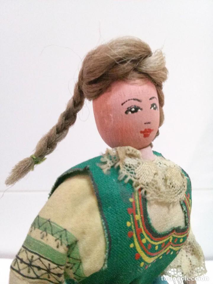 Mu&ntilde;ecas extranjeras: mu&ntilde;eca de alambre traje tradicional de bulgaria - Foto 12
