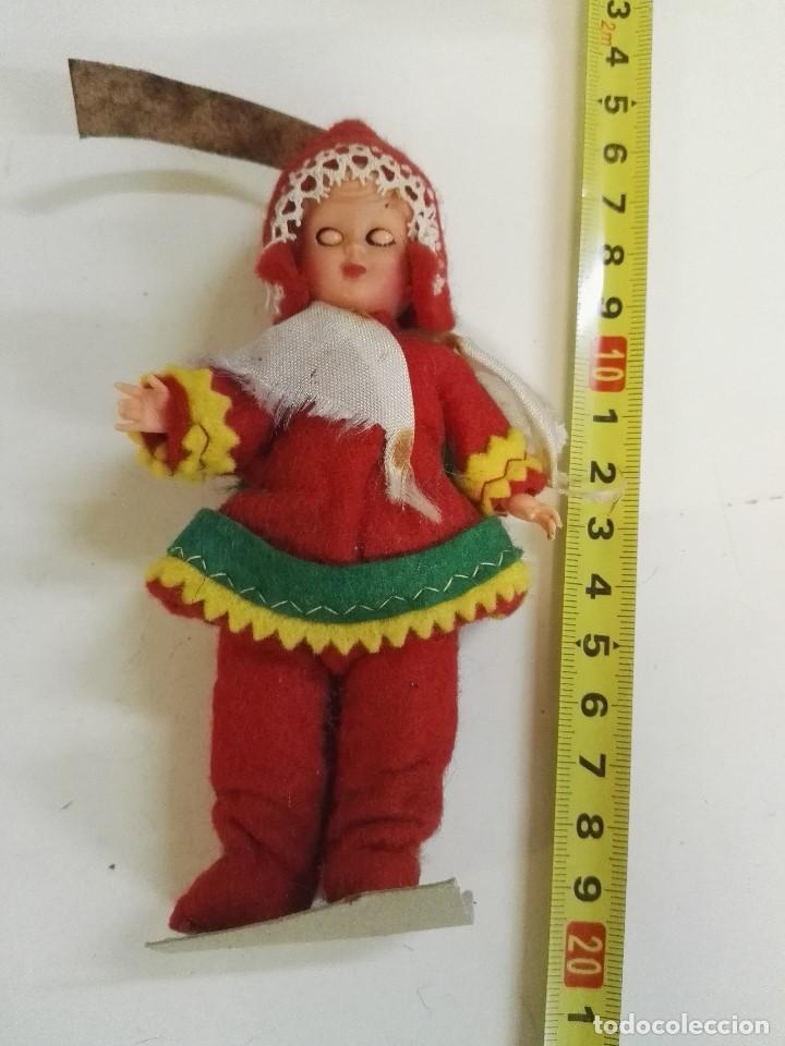 Mu&ntilde;ecas extranjeras: Mu&ntilde;eca posiblemente Rusa antigua. - Foto 1