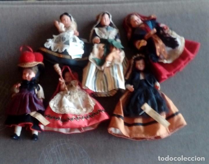 Mu&ntilde;ecas extranjeras: Lote de 6 mu&ntilde;ecas de plastico duro - Foto 1