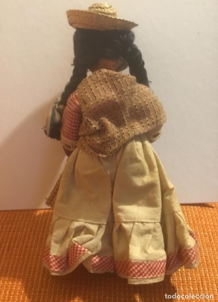 Mu&ntilde;ecas extranjeras: Antigua mu&ntilde;eca artesanal - Foto 2