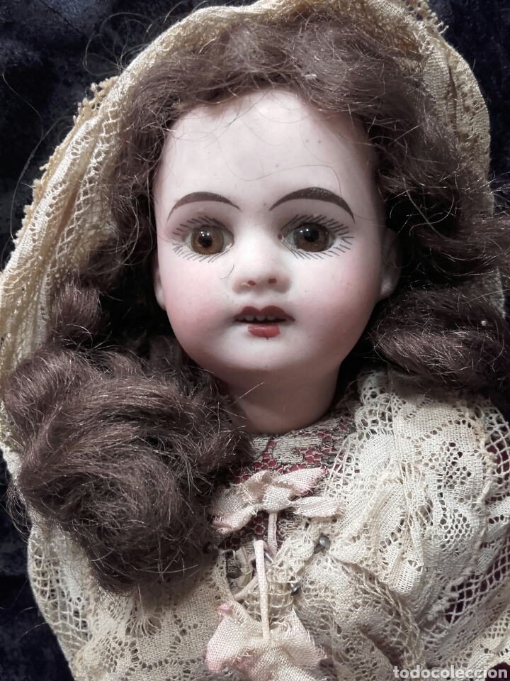 Mu&ntilde;ecas extranjeras: MU&Ntilde;ECA DE PORCELANA CON TRAJE REGIONAL. - Foto 2