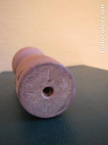 Mu&ntilde;ecas extranjeras: Mu&ntilde;eco japon&eacute;s Kokeshi. Madera. Con chonmage - Foto 7