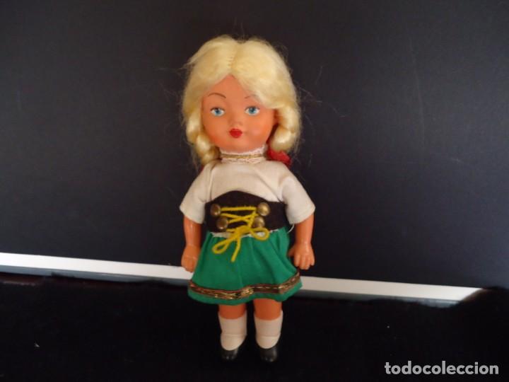 Mu&ntilde;ecas extranjeras: ANTIGUA MU&Ntilde;ECA ALEMANA DE PLASTICO DURO - Foto 1
