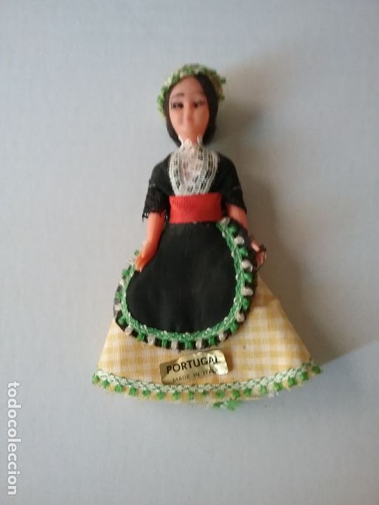 Mu&ntilde;ecas extranjeras: MU&Ntilde;ECA CON TRAJE REGIONAL PORTUGAL - Foto 1