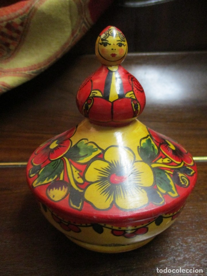 Mu&ntilde;ecas extranjeras: mu&ntilde;eca rusa de madera - Foto 2