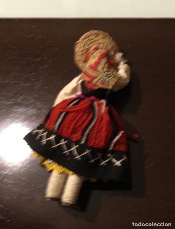 Mu&ntilde;ecas extranjeras: Antigua mu&ntilde;eca - Foto 2