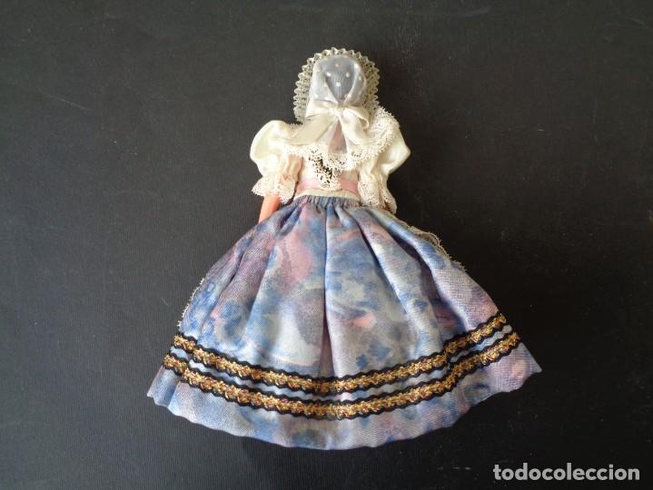 Mu&ntilde;ecas extranjeras: BONITA MU&Ntilde;ECA ANTIGUA DE PLASTICO - Foto 3