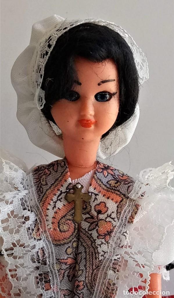 Mu&ntilde;ecas extranjeras: Mu&ntilde;eca - Foto 2