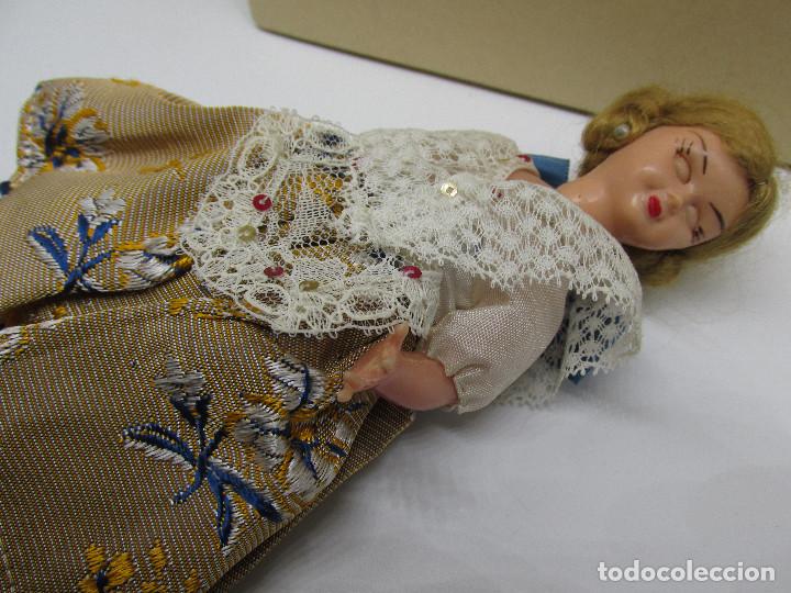 Mu&ntilde;ecas extranjeras: Lote de mu&ntilde;ecos y mu&ntilde;ecas de los a&ntilde;os 60 - Foto 12