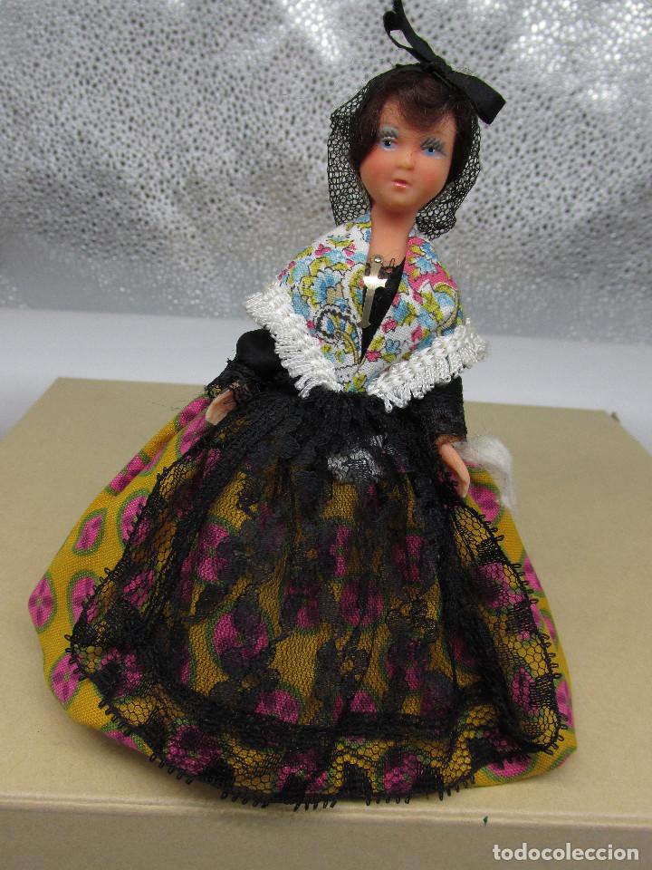 Mu&ntilde;ecas extranjeras: Lote de mu&ntilde;ecos y mu&ntilde;ecas de los a&ntilde;os 60 - Foto 17