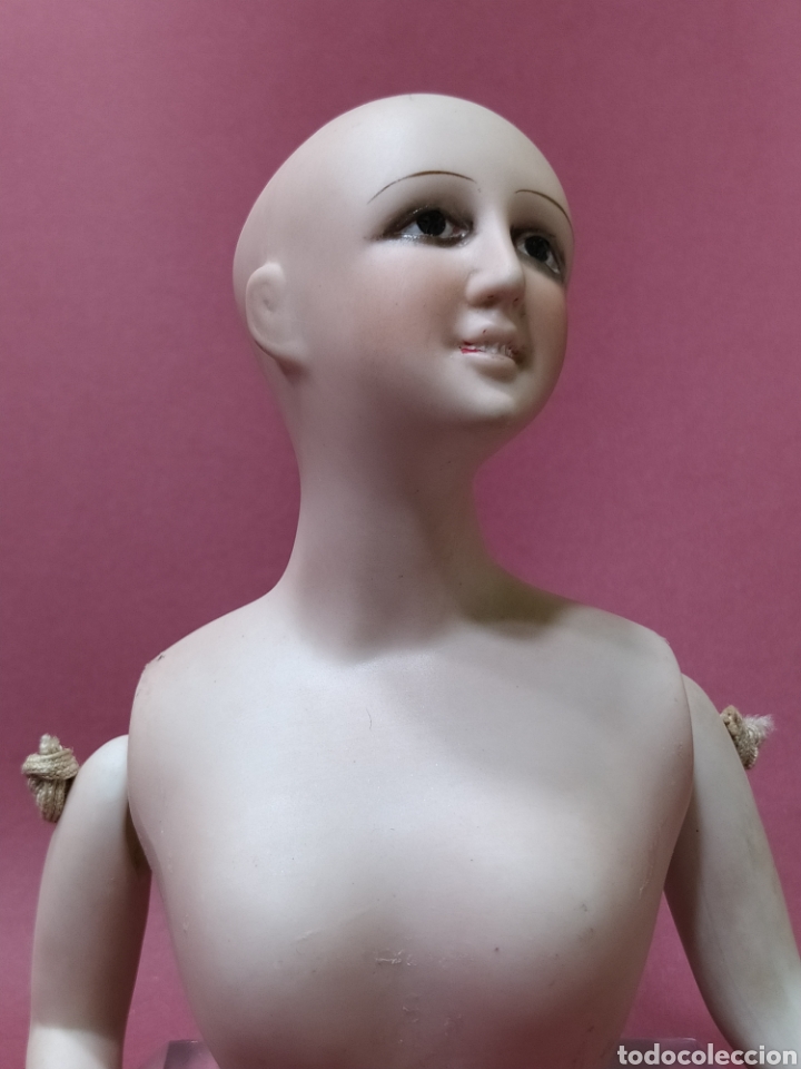 Mu&ntilde;ecas extranjeras: Busto de mu&ntilde;eca en biscuit, a&ntilde;os 20. - Foto 2