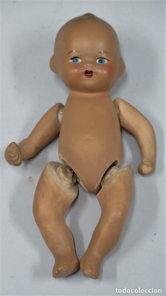 Mu&ntilde;ecas extranjeras: ANTIGUO MU&Ntilde;ECO BEBE. TERRACOTA. CON MARCA - Foto 1