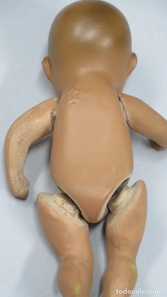 Mu&ntilde;ecas extranjeras: ANTIGUO MU&Ntilde;ECO BEBE. TERRACOTA. CON MARCA - Foto 4