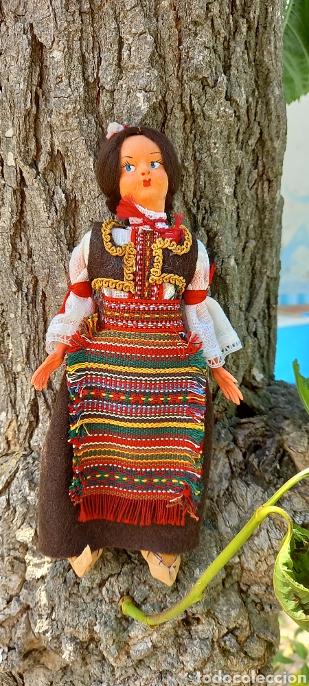 Mu&ntilde;ecas extranjeras: MU&Ntilde;ECA REGIONAL CON SU CAJA - Foto 3