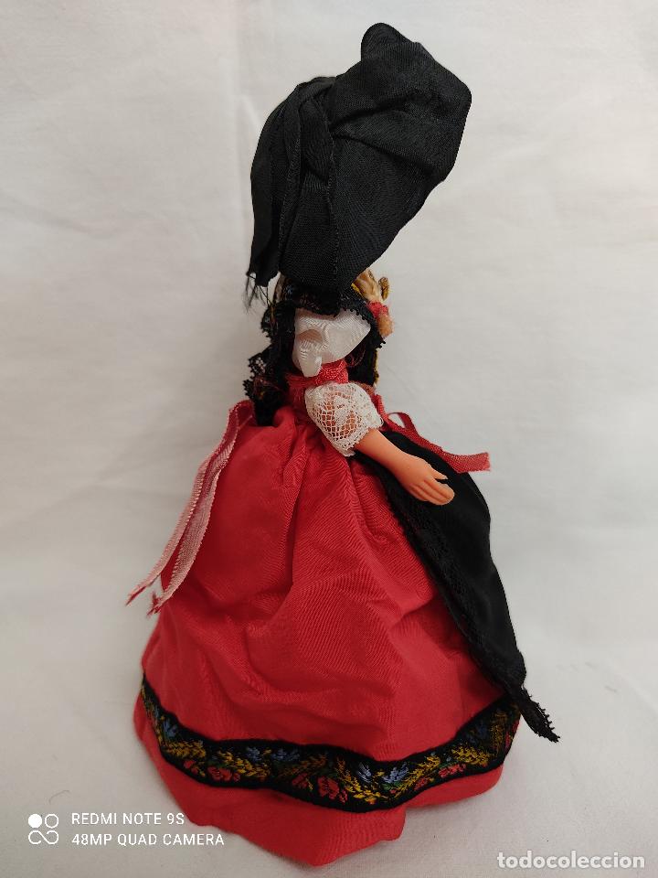 Muñecas Extranjeras: Antigua muñeca francesa con traje regional - Foto 3 - 265863814