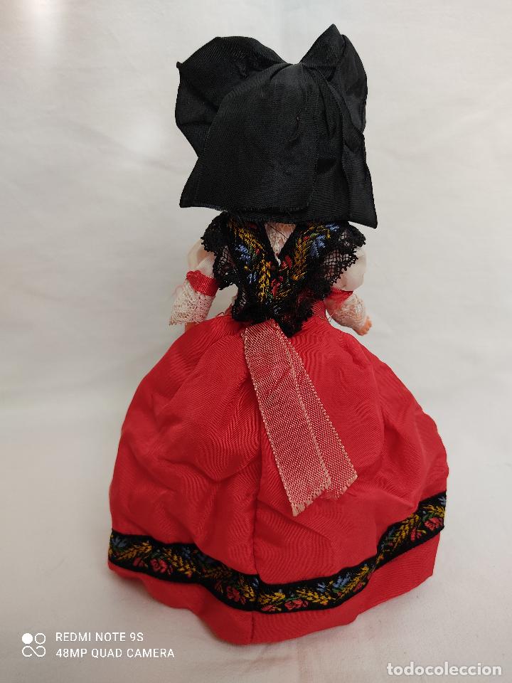 Muñecas Extranjeras: Antigua muñeca francesa con traje regional - Foto 6 - 265863814