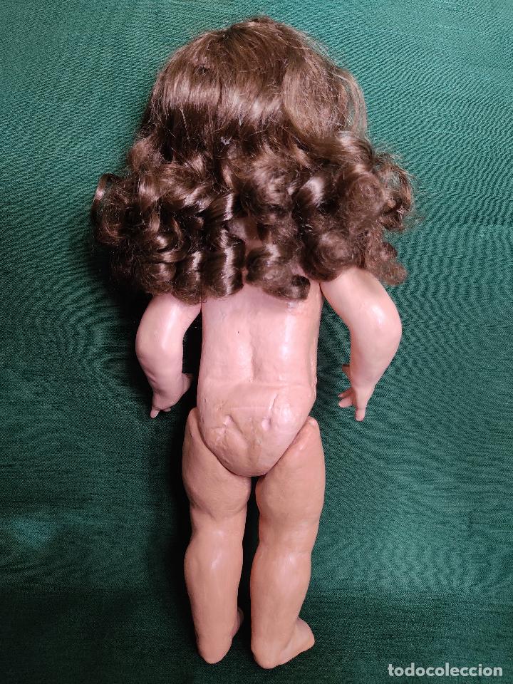 Mu&ntilde;ecas extranjeras: Antigua mu&ntilde;eca de cart&oacute;n piedra - Foto 21