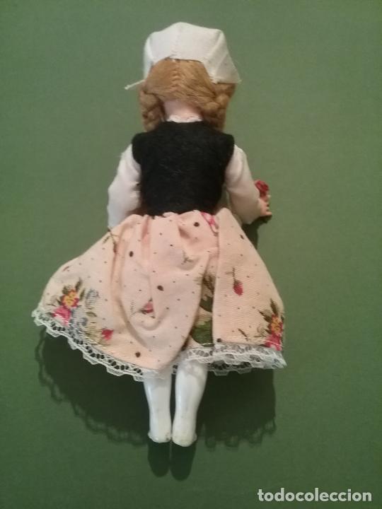 Mu&ntilde;ecas extranjeras: MU&Ntilde;ECA VESTIDA TRAJE REGIONAL HOLANDA - Foto 3