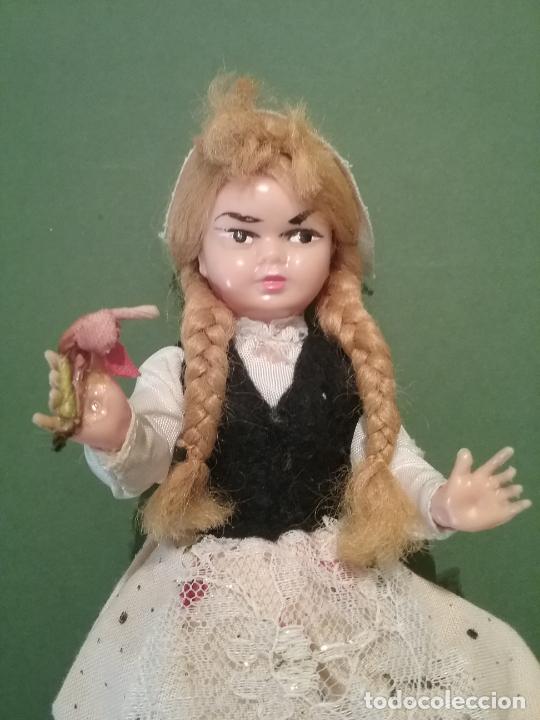 Mu&ntilde;ecas extranjeras: MU&Ntilde;ECA VESTIDA TRAJE REGIONAL HOLANDA - Foto 1