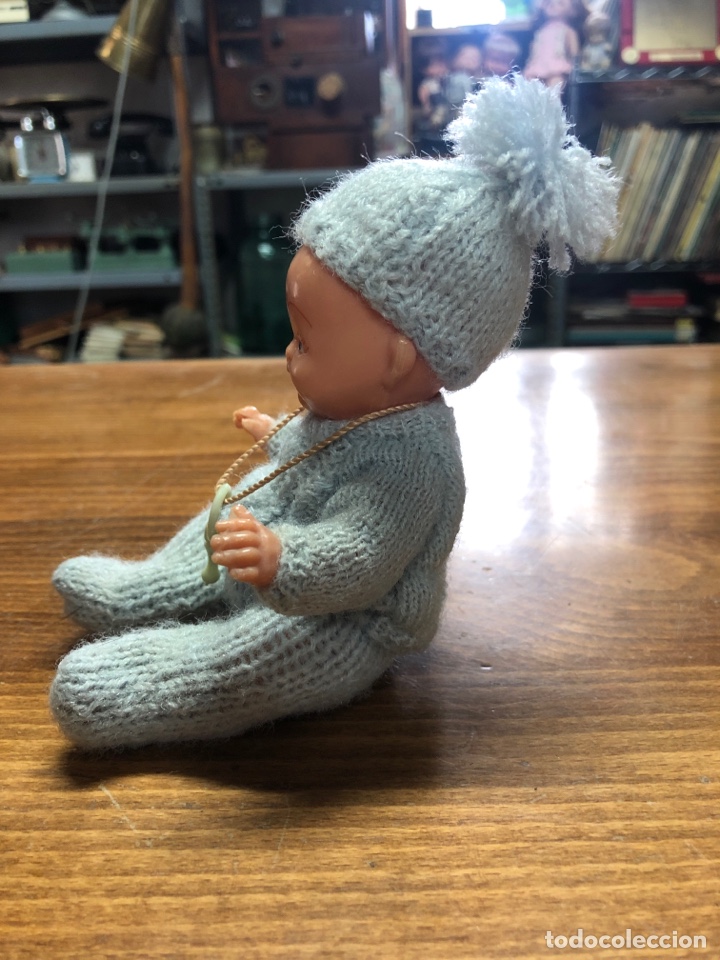 Mu&ntilde;ecas extranjeras: ANTIGUO BEBE DE PLASTICO DURO. A&Ntilde;OS 50 - Foto 2