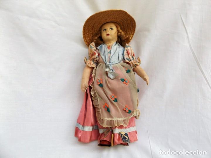 Mu&ntilde;ecas extranjeras: mu&ntilde;eca de trapo marca magis - Foto 1
