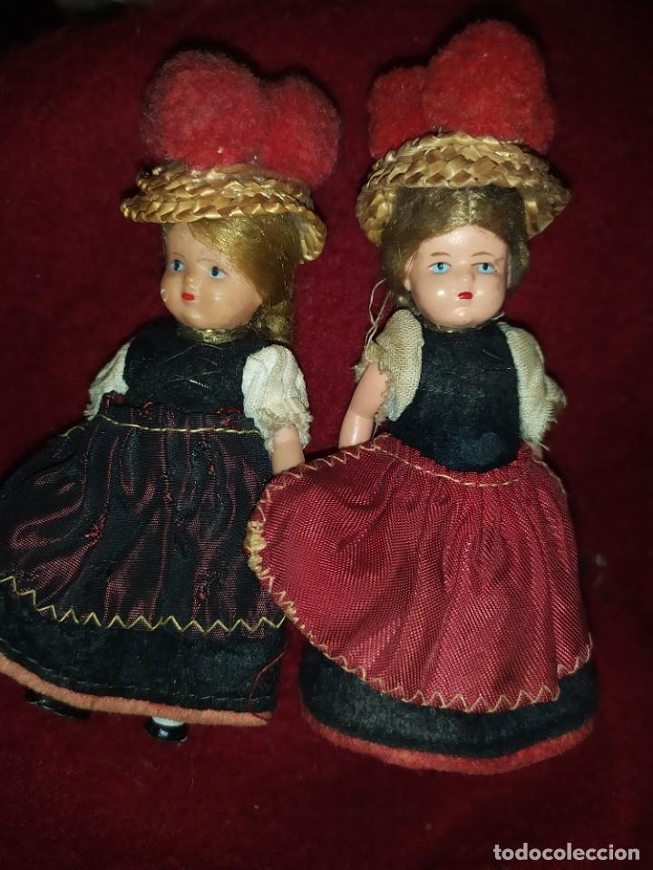 Mu&ntilde;ecas extranjeras: LOTE DOS ANTIGUAS MINI MU&Ntilde;ECAS ALEMANAS TORTUGA? - Foto 1