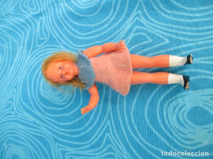 Mu&ntilde;ecas extranjeras: ANTIGUA MU&Ntilde;ECA ARTICULADA TIPO CELULOIDE PARA CASA DE MU&Ntilde;ECAS - Foto 4