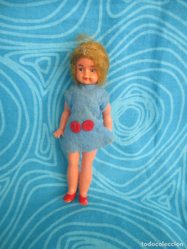 Mu&ntilde;ecas extranjeras: ANTIGUA MU&Ntilde;ECA ARTICULADA TIPO CELULOIDE PARA CASA DE MU&Ntilde;ECAS - Foto 1