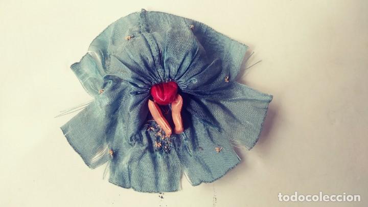 Mu&ntilde;ecas extranjeras: PEQUE&Ntilde;A MU&Ntilde;ECA CON TRAJE - Foto 3