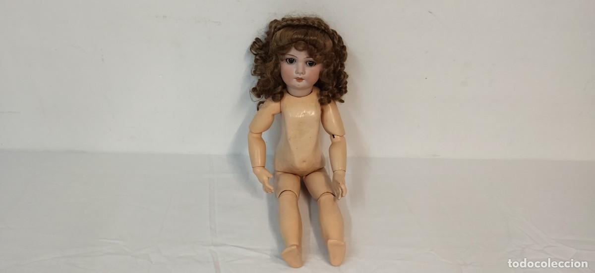 Mu&ntilde;ecas extranjeras: Mu&ntilde;eca porcelana antigua - Foto 1