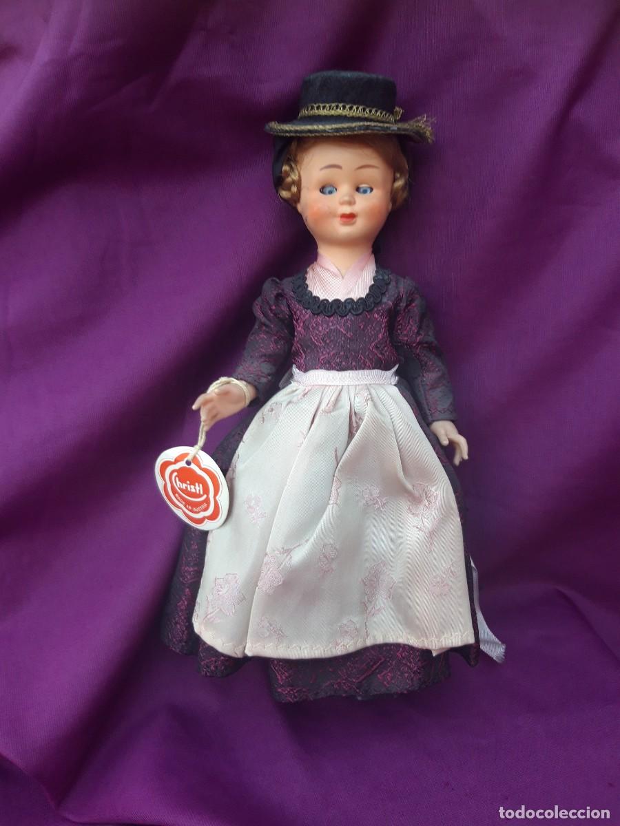Mu&ntilde;ecas extranjeras: Mu&ntilde;eca souvenir de Austria, hacia 1950. - Foto 1