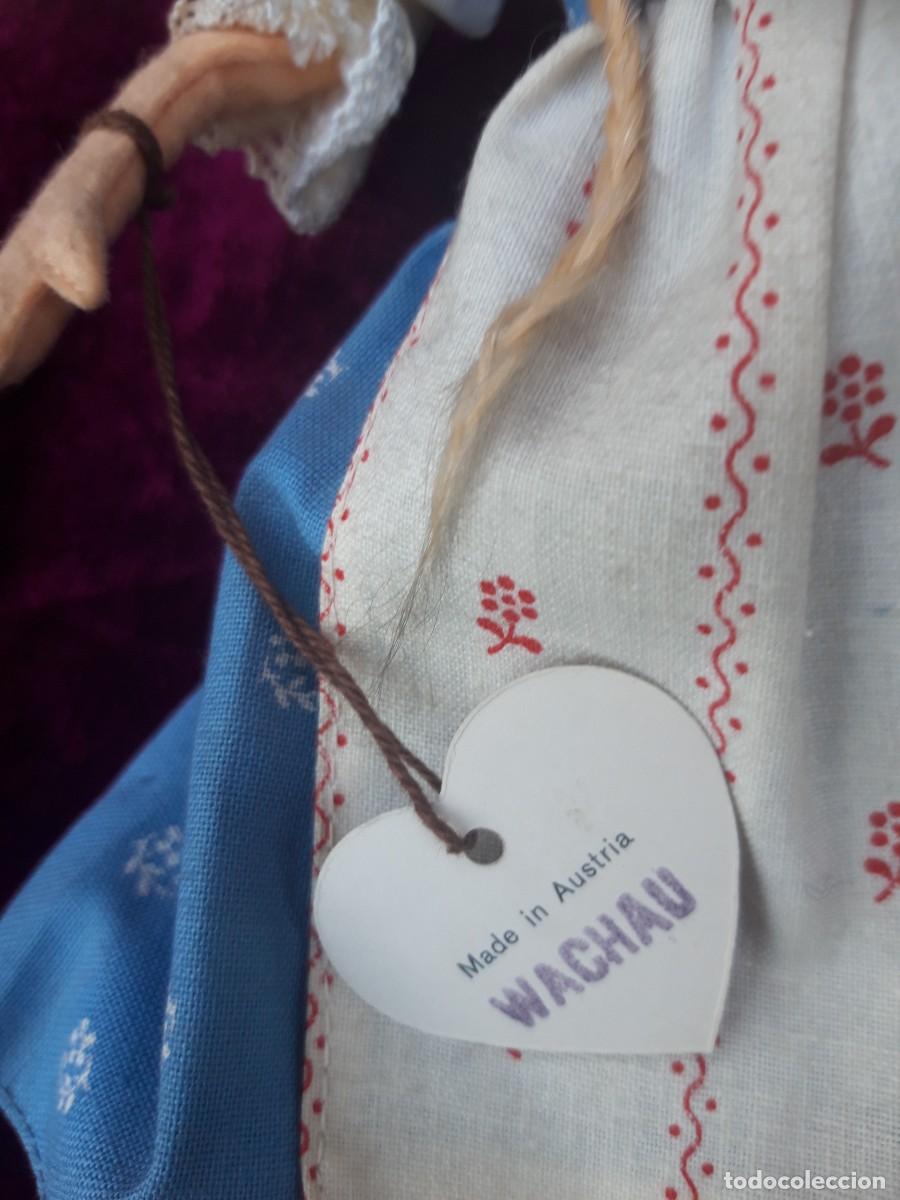 Mu&ntilde;ecas extranjeras: Mu&ntilde;eca souvenir de Austria, hacia 1950. - Foto 2