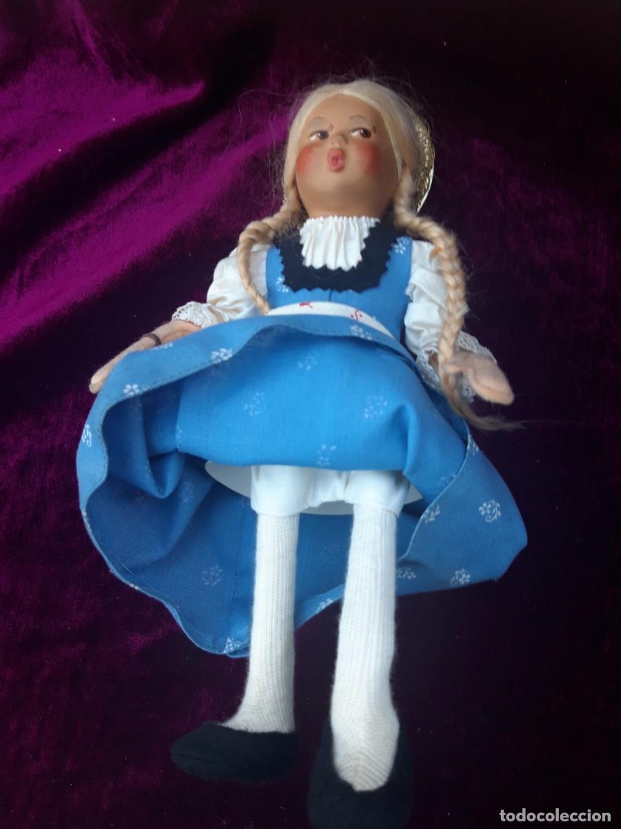 Mu&ntilde;ecas extranjeras: Mu&ntilde;eca souvenir de Austria, hacia 1950. - Foto 3