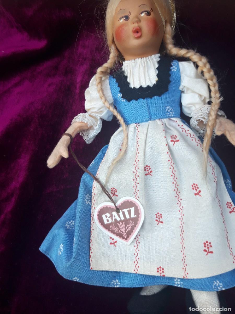 Mu&ntilde;ecas extranjeras: Mu&ntilde;eca souvenir de Austria, hacia 1950. - Foto 4