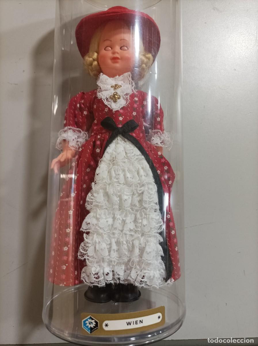 Mu&ntilde;ecas extranjeras: Mu&ntilde;ecas regionales del mundo - VIENA - Foto 2